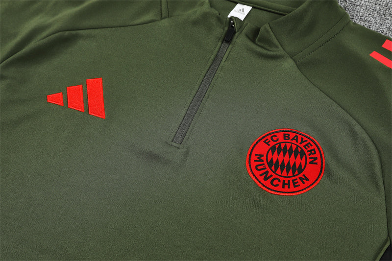 Bayern Munich Training Tracksuits 25/26 Football Kit Soccer product image 4