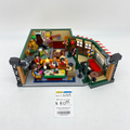 21319 Central Perk (U) product image 1, provided for visual reference and product detail review