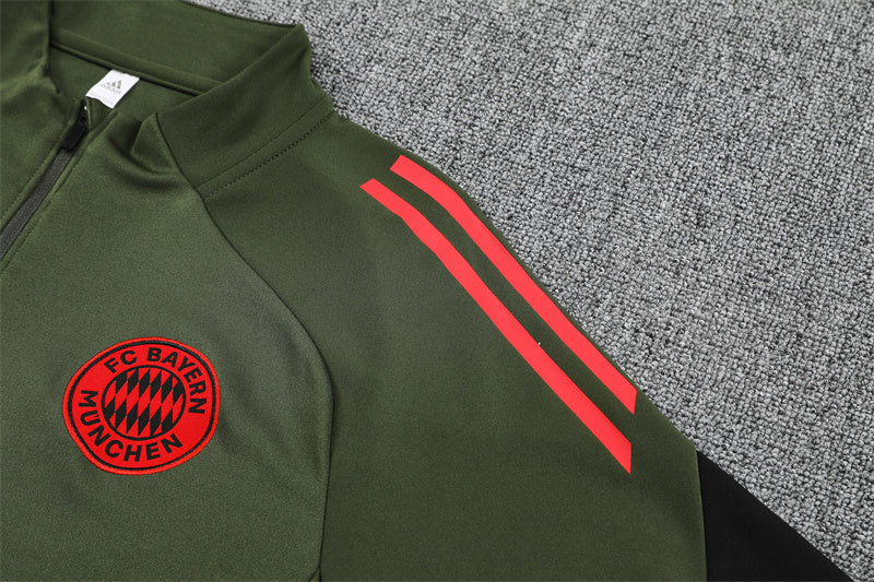 Bayern Munich Training Tracksuits 25/26 Football Kit Soccer product image 5