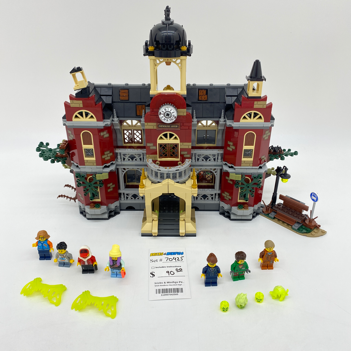 70425 Newbury Haunted High School (U) product image 1, provided for visual reference and product detail review