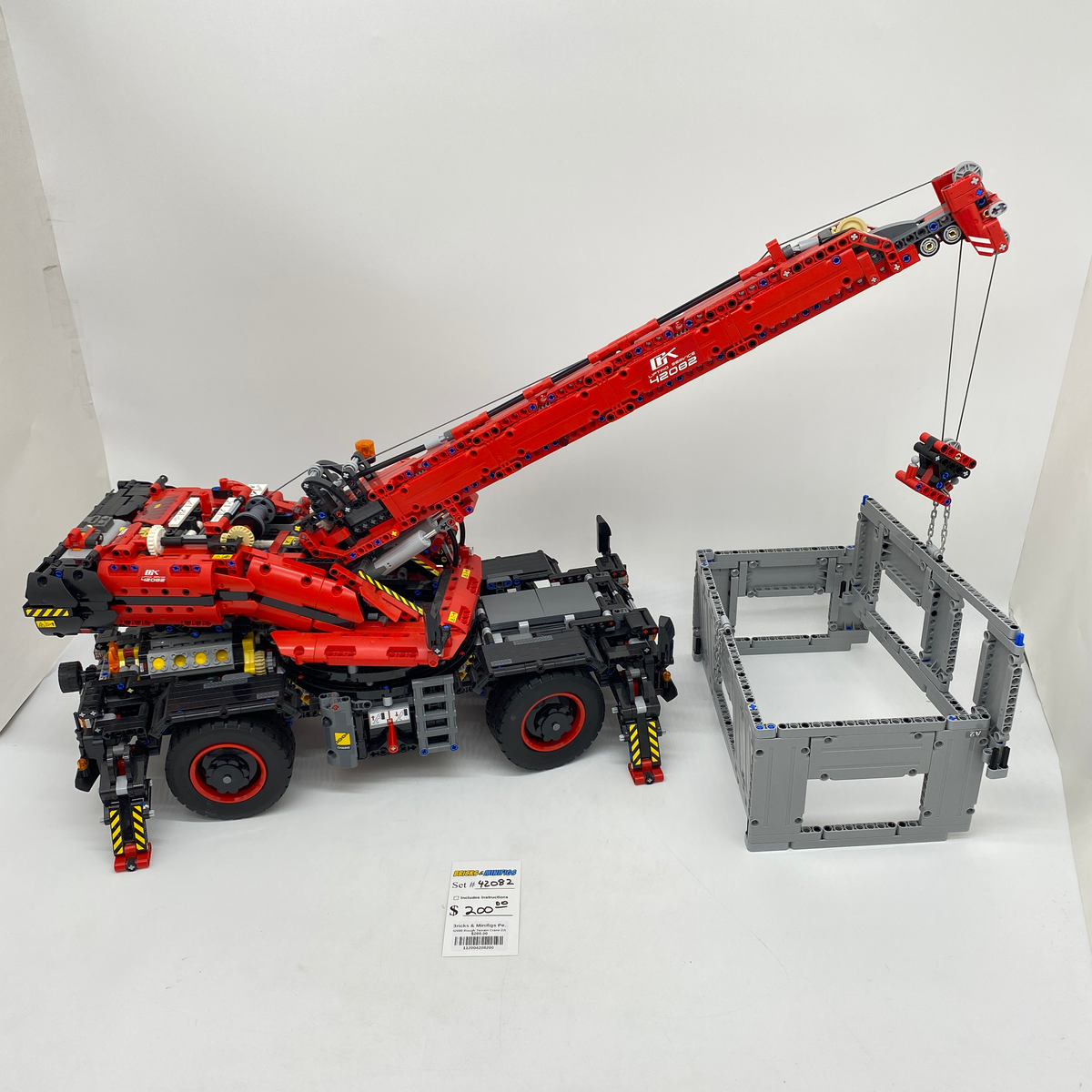 42082 Rough Terrain Crane (U) product image 1, provided for visual reference and product detail review