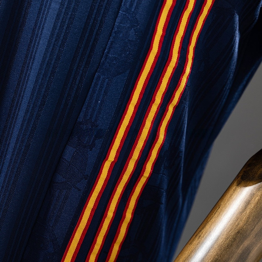 Spain Jersey 1996 Away Retro Football Kit product image 3