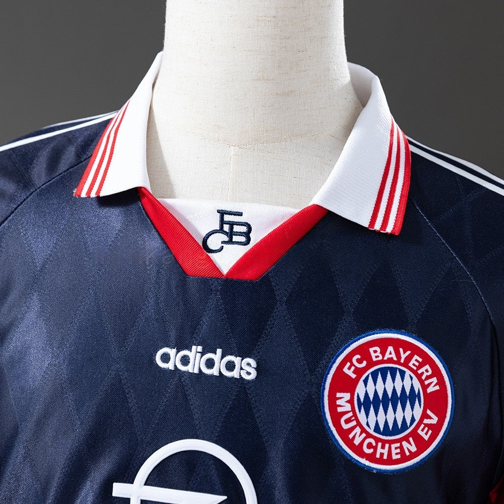 Bayern Munich Jersey 1997-99 Home Retro Kit product image 7
