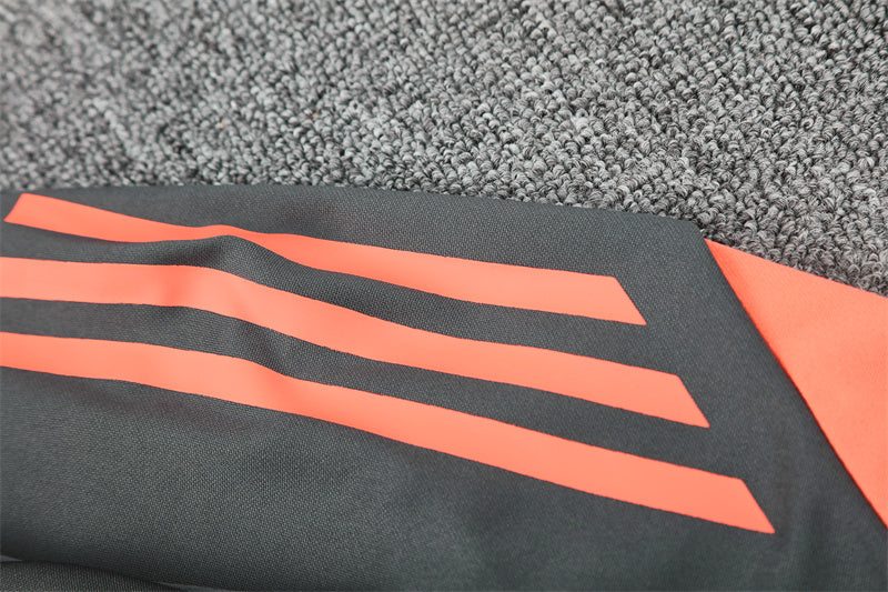 Bayern Munich Training Tracksuits 25/26 Football Kit Soccer product image 7