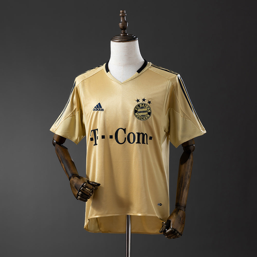 Bayern Munich Jersey 2004/05 Away Retro Football Kit product image 1