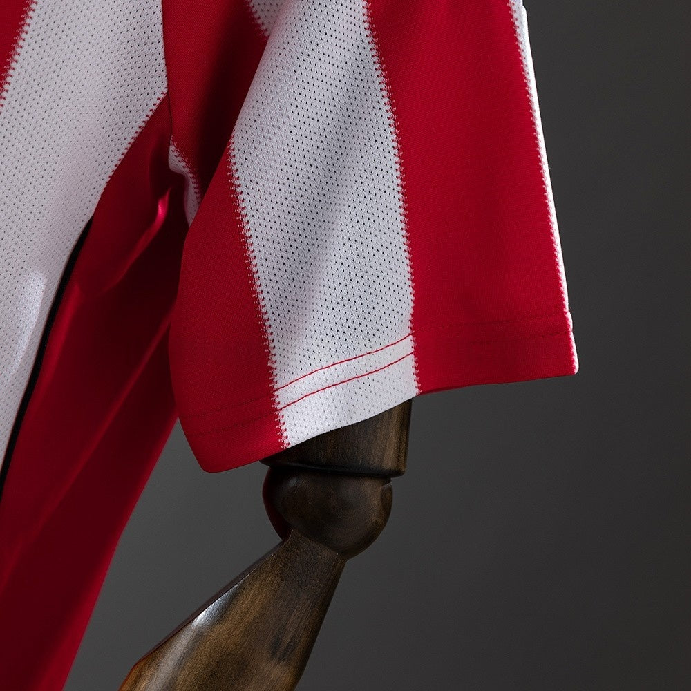 Bayern Munich Jersey 2010-11 Home Retro Football Kit product image 3