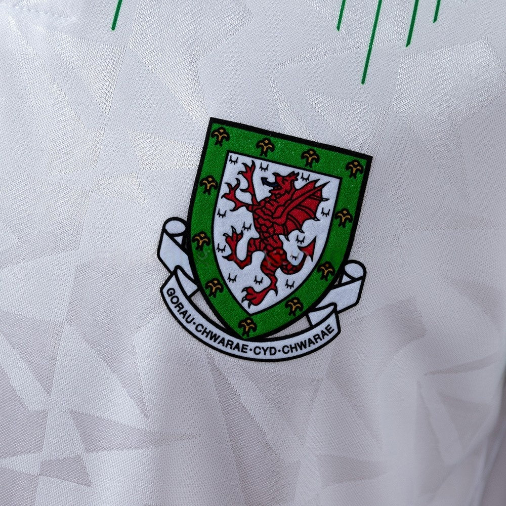 Wales Jersey 1990 Away Retro Football Kit product image 5
