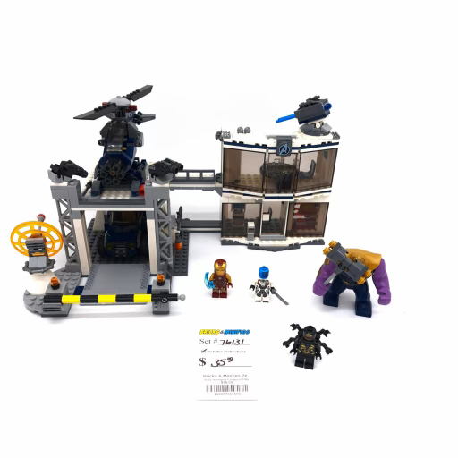 76131 Avengers Compound Battle (U1) product image 1, provided for visual reference and product detail review