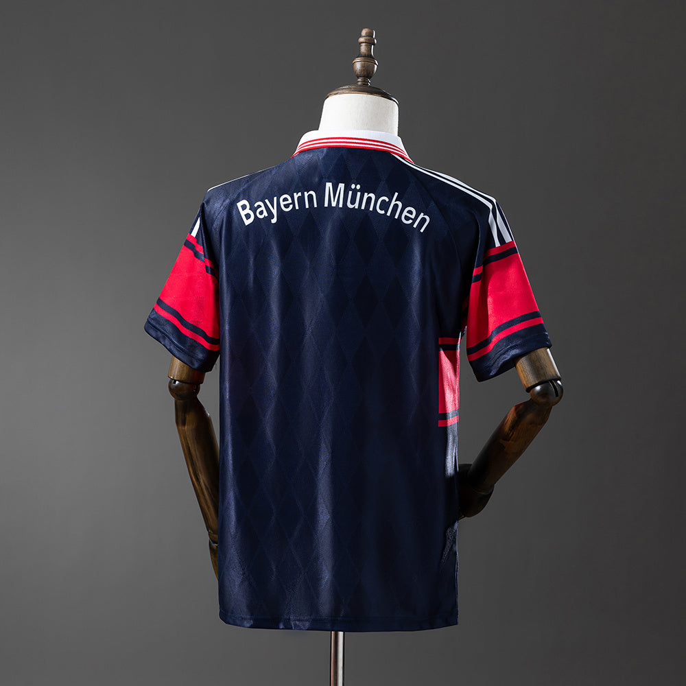 Bayern Munich Jersey 1997-99 Home Retro Kit product image 2