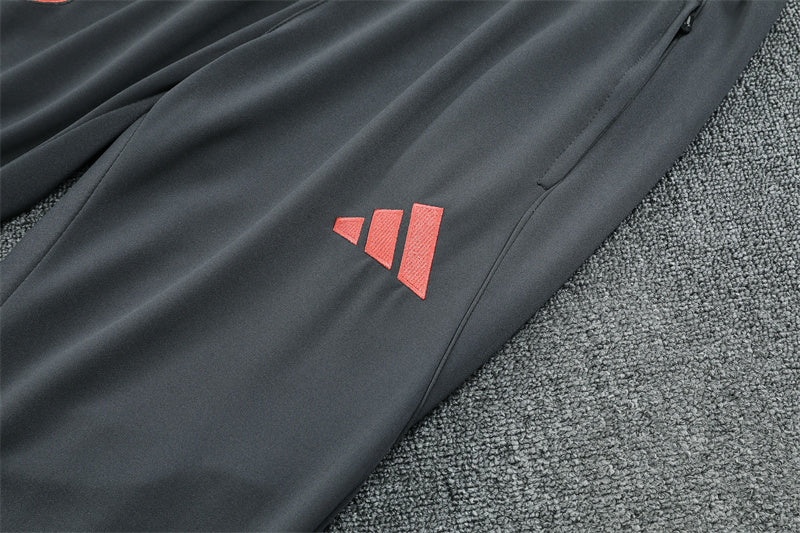 Bayern Munich Training Tracksuits 25/26 Football Kit Soccer product image 12