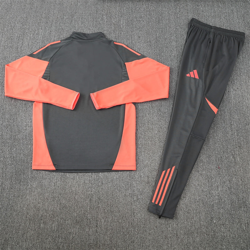 Bayern Munich Training Tracksuits 25/26 Football Kit Soccer product image 3