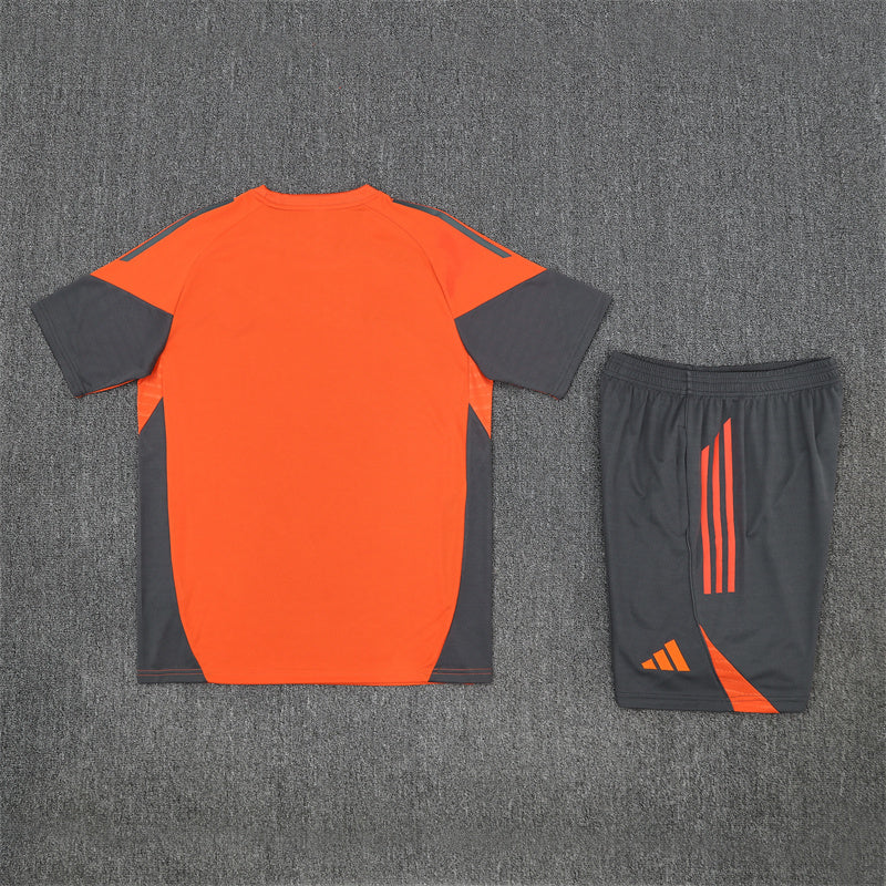 Bayern Munich Training Tracksuits 25/26 Football Kit Soccer product image 3