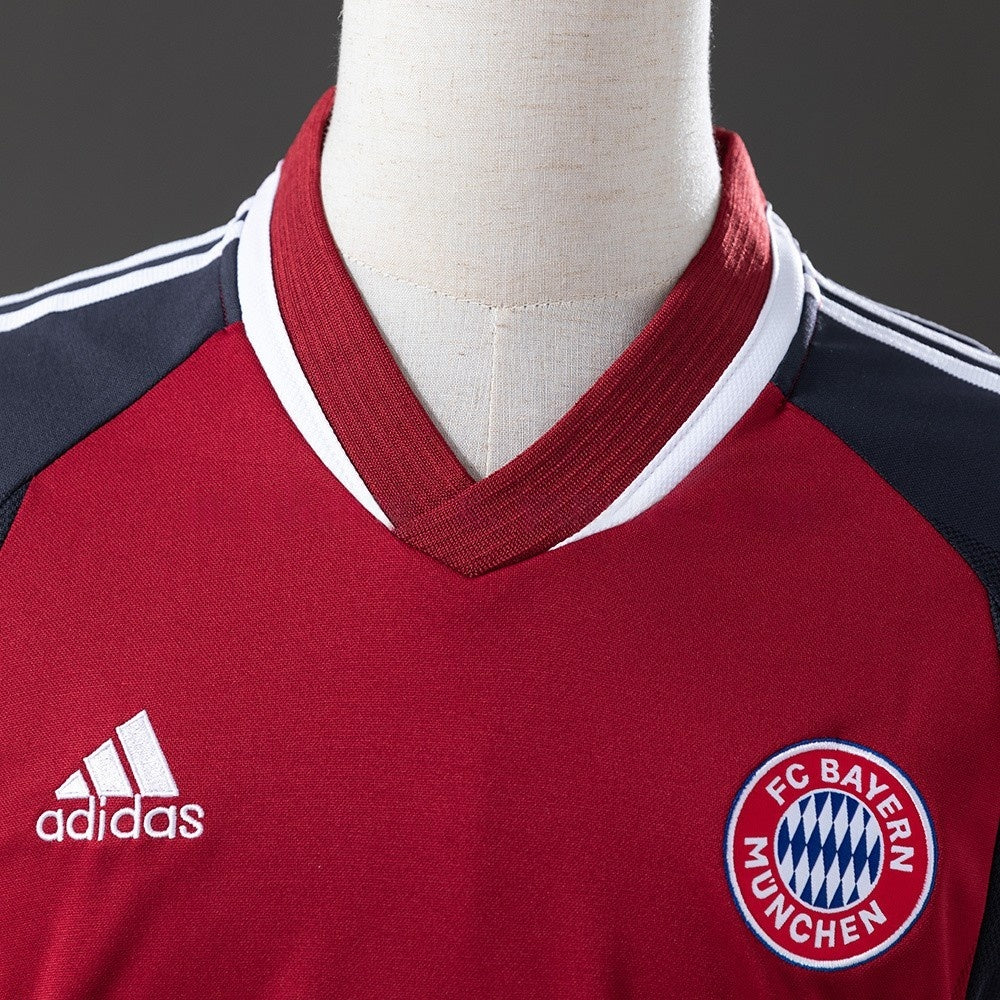 Bayern Munich Jersey 2001-02 Home Retro Football Kit product image 6