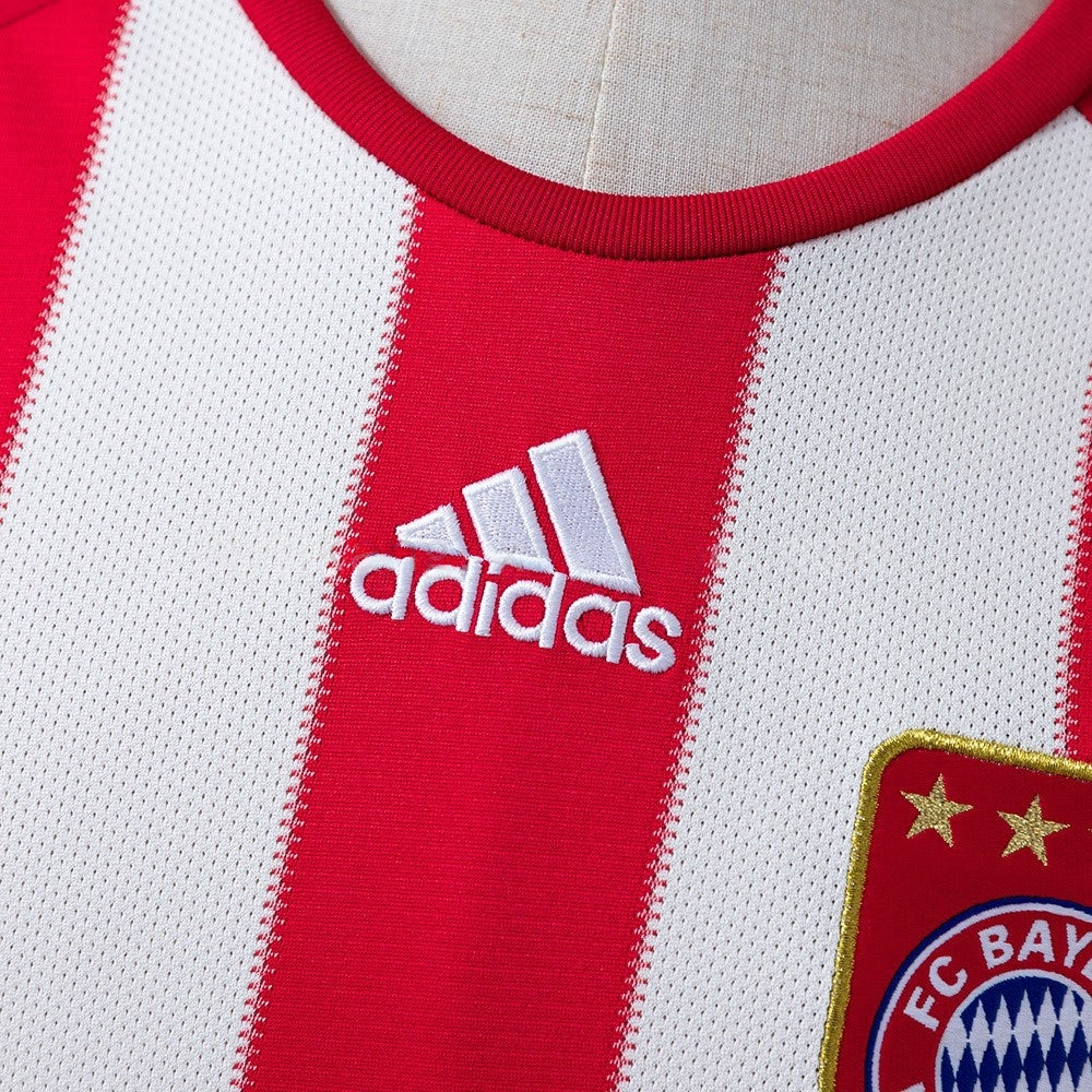 Bayern Munich Jersey 2010-11 Home Retro Football Kit product image 4