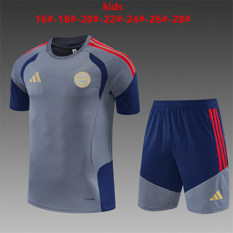 Kids Bayern Munich Training Tracksuits 2026-2027 Football product image 1