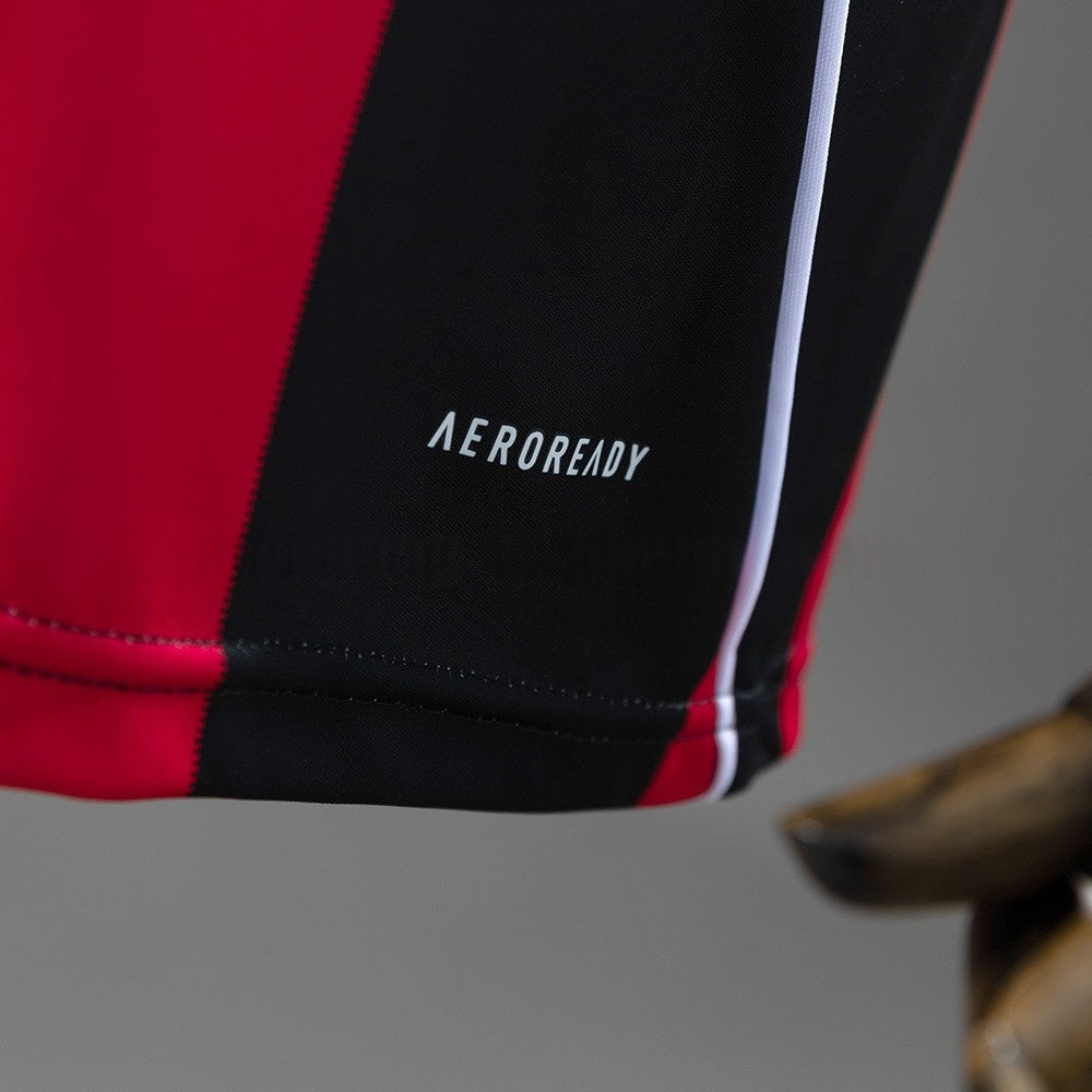 Frankfurt Jersey 2025/26 Home Football Kit product image 3