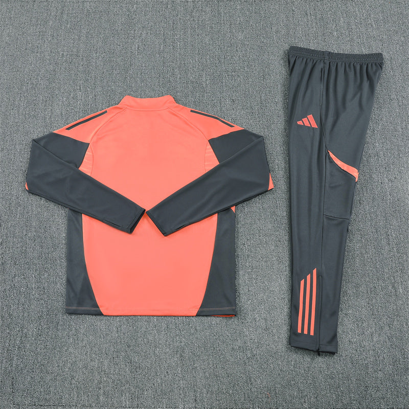 Bayern Munich Training Tracksuits 25/26 Football Kit Soccer product image 9