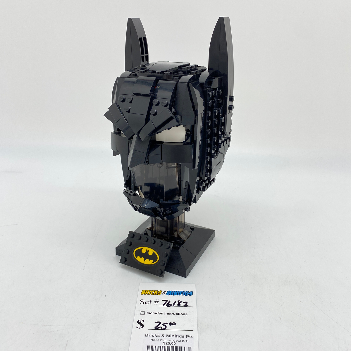 76182 Batman Cowl (U1) product image 1, provided for visual reference and product detail review