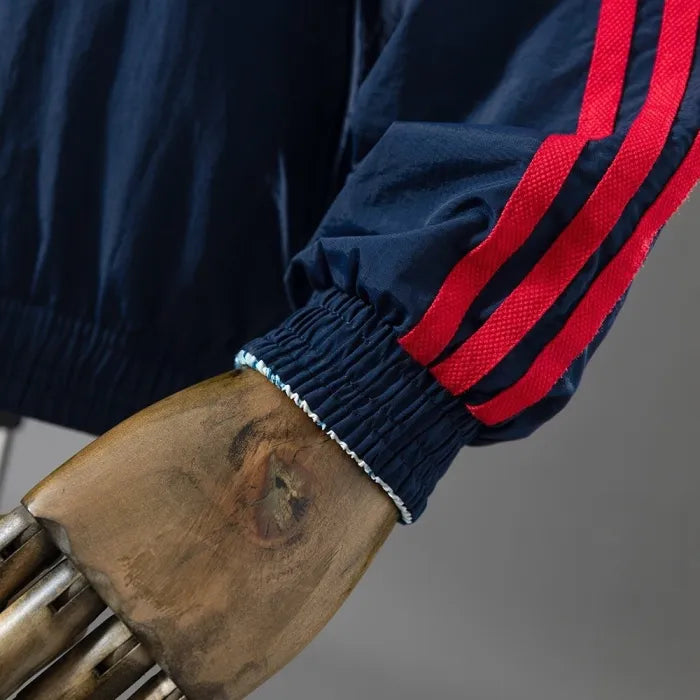 Bayern Munich Windbreaker 2025/26 Reversible Football Kit product image 7