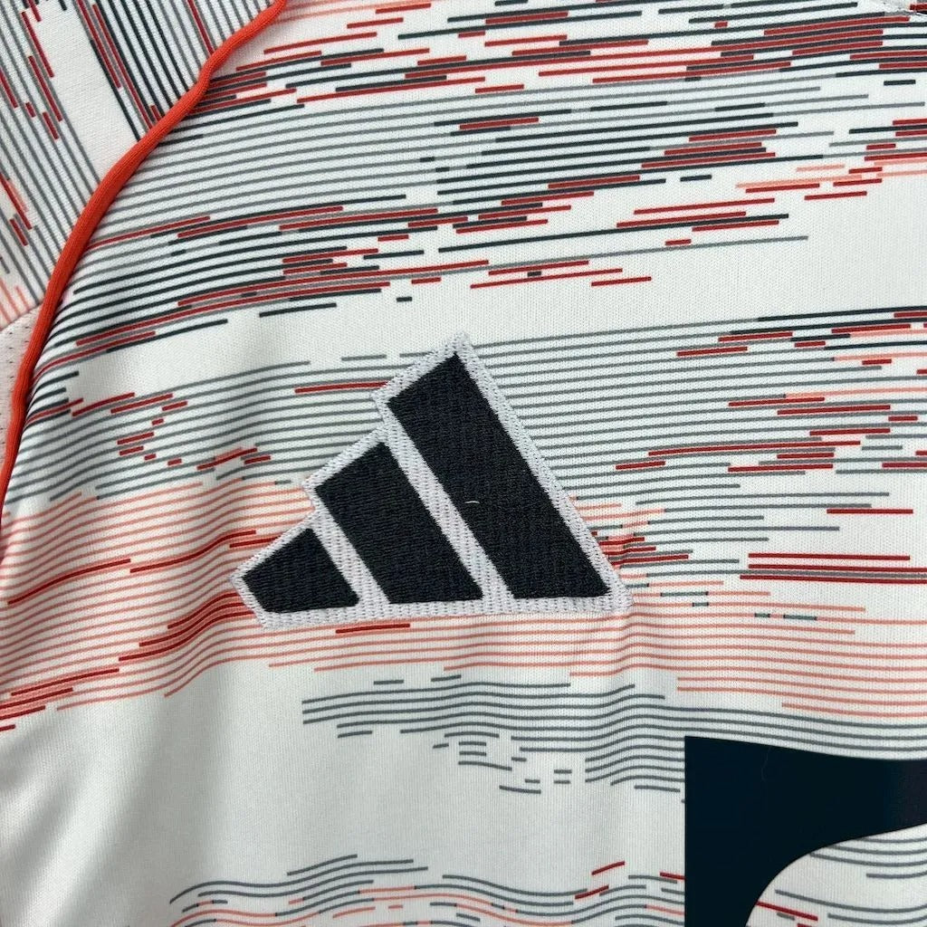 Bayern Munich Away Jersey 25/26 Football Kit Soccer product image 3