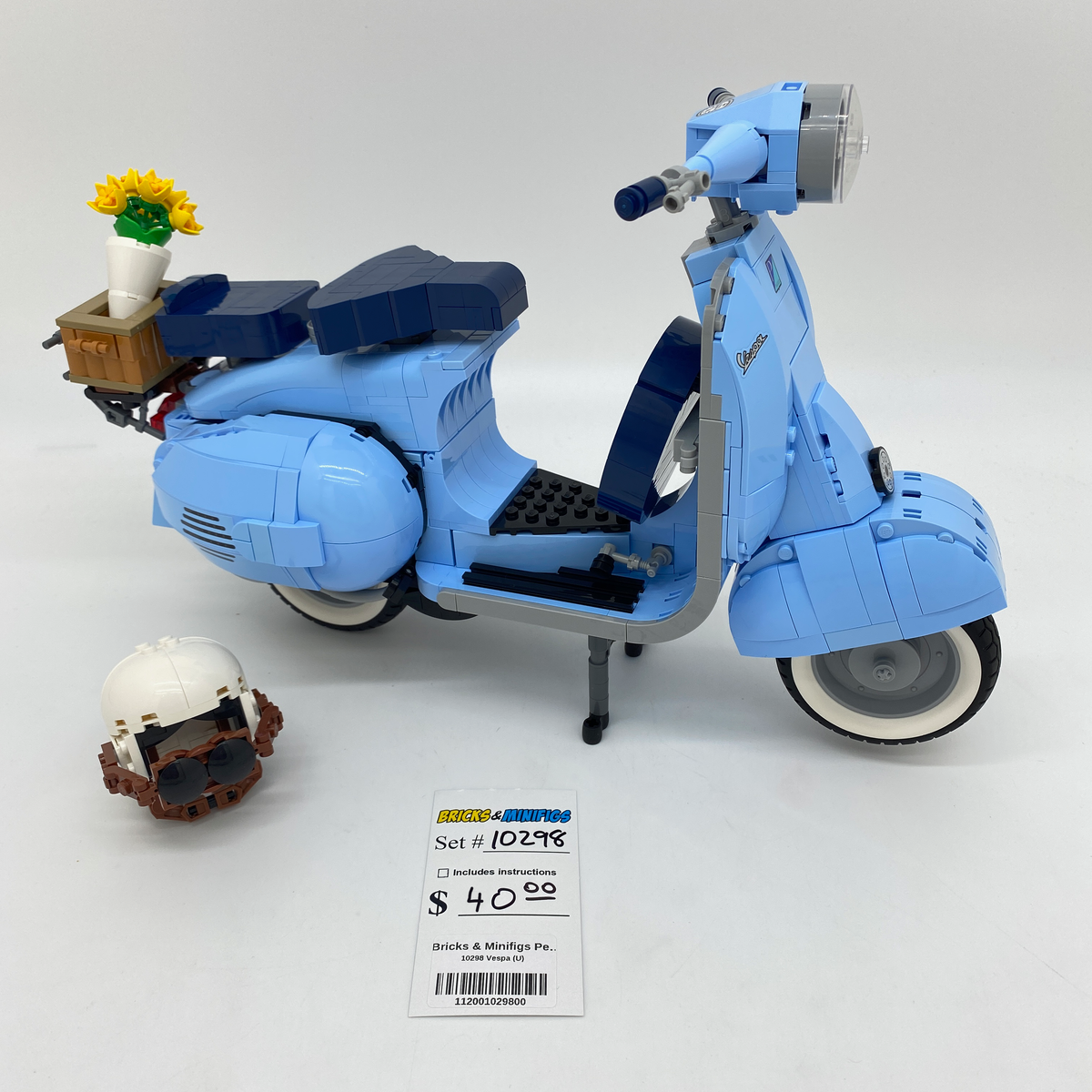 10298 Vespa 125 (U) product image 1, provided for visual reference and product detail review
