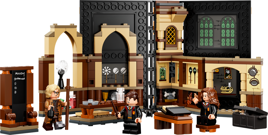 76397 Hogwarts Moment: Defence Class product image 3, provided for visual reference and product detail review