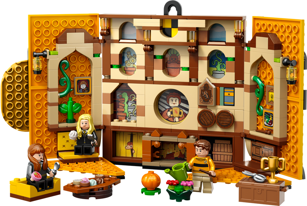76412 Hufflepuff House Banner product image 3, provided for visual reference and product detail review