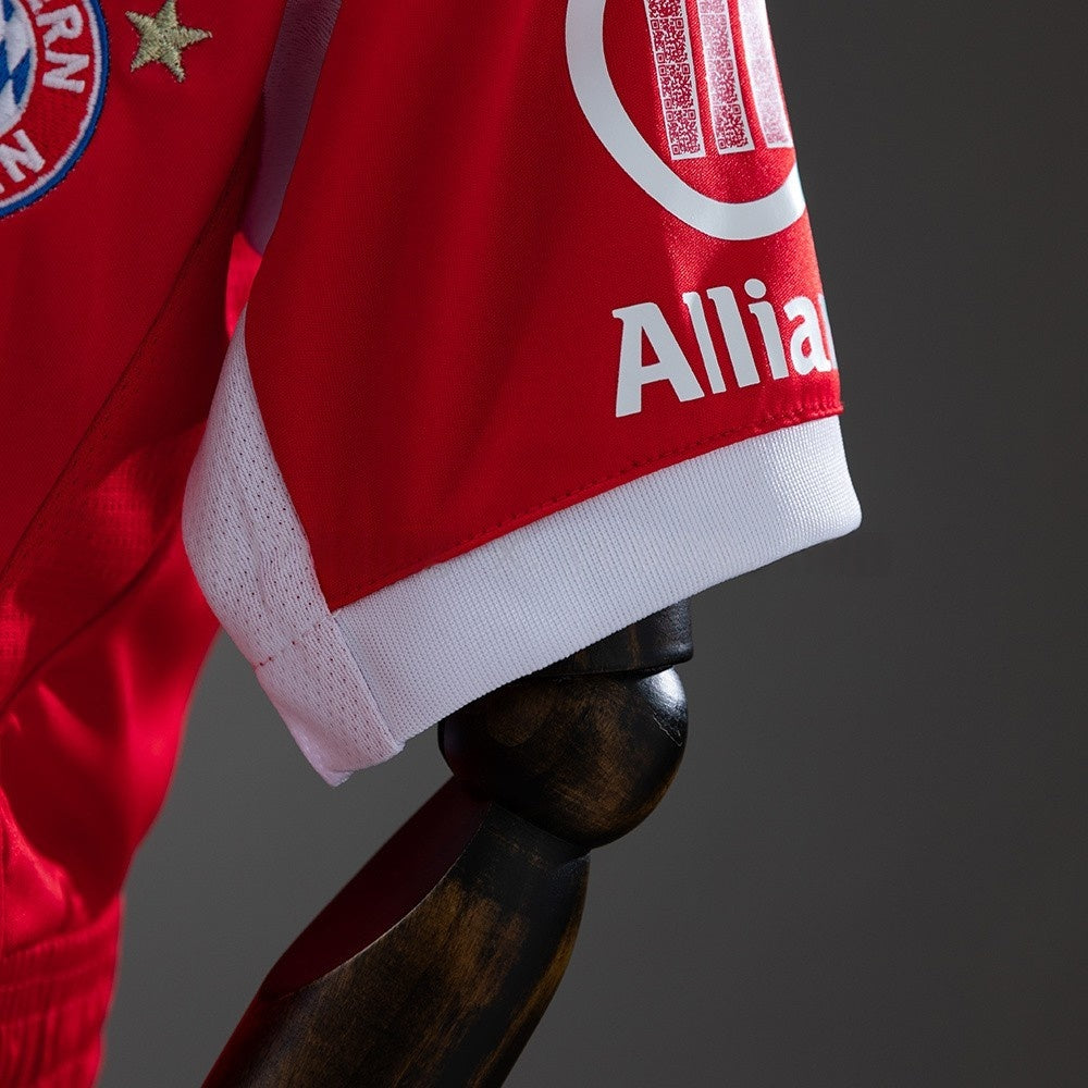 Kids Bayern Munich Jersey 25/26 Home Football Kit product image 5