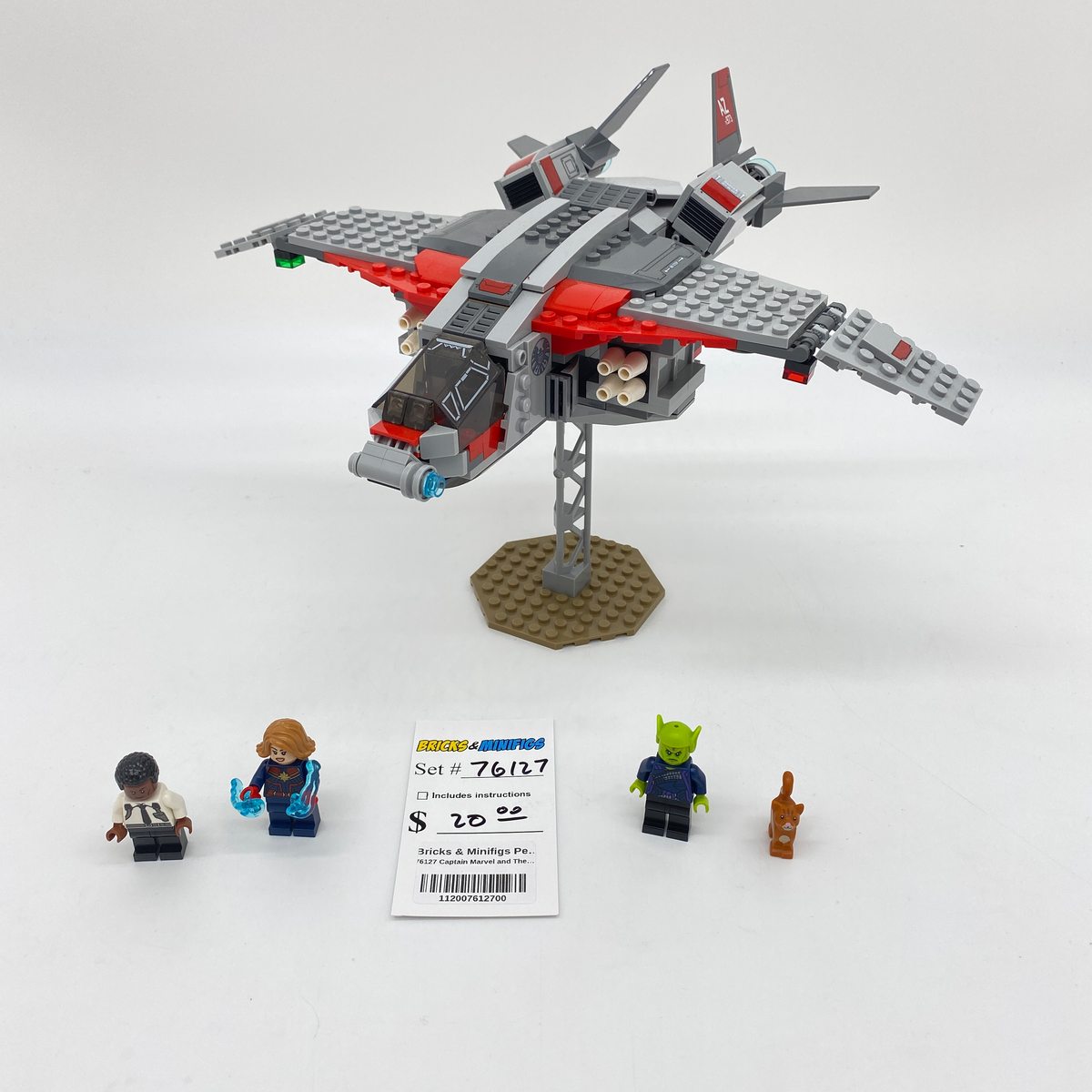 76127 Captain Marvel and The Skrull Attack (U) product image 1, provided for visual reference and product detail review