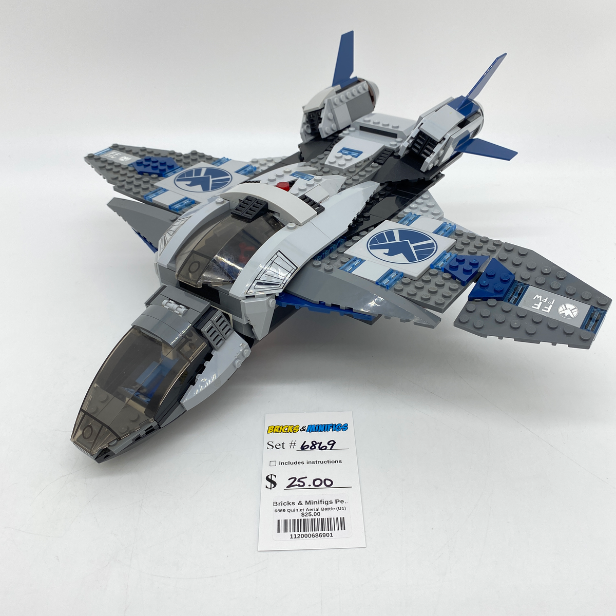 6869 Quinjet Aerial Battle (U1) product image 1, provided for visual reference and product detail review