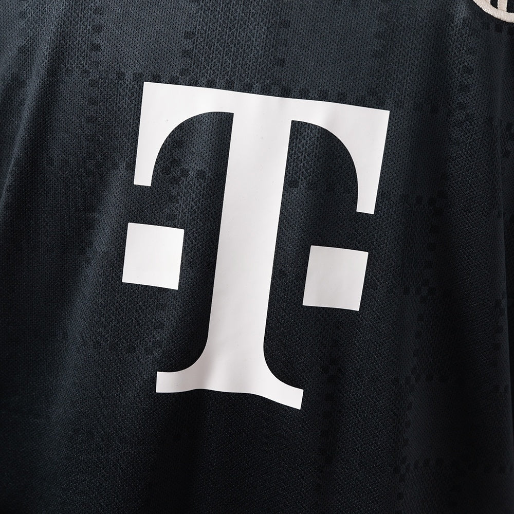 Bayern Munich Third Jersey 25/26 Long Sleeves Football Kit product image 7