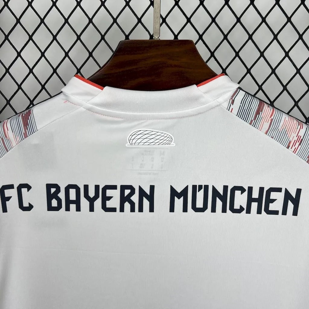 Bayern Munich Away Jersey 25/26 Football Kit Soccer product image 9