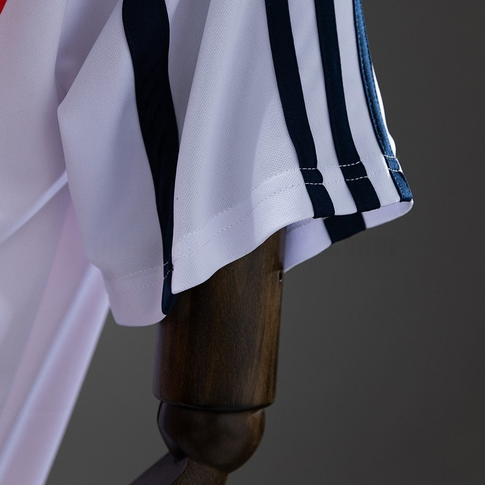 Bayern Munich Jersey 2000-02 Away Retro Football Kit product image 3