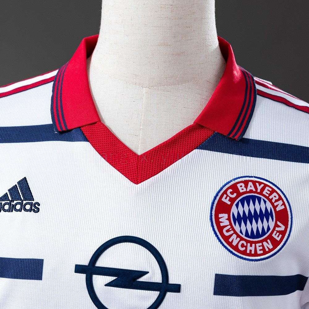 Bayern Munich Jersey 1998-00 Home Retro Kit product image 7