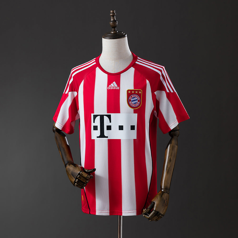 Bayern Munich Jersey 2010-11 Home Retro Football Kit product image 1