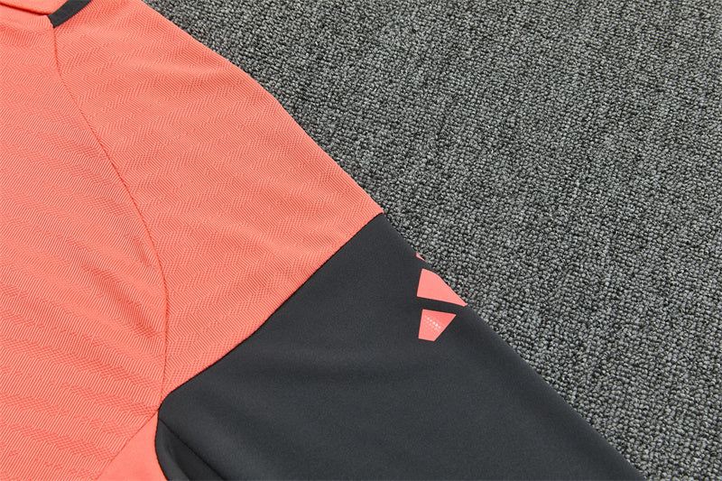 Bayern Munich Training Tracksuits 2025/26 Football Kit product image 7