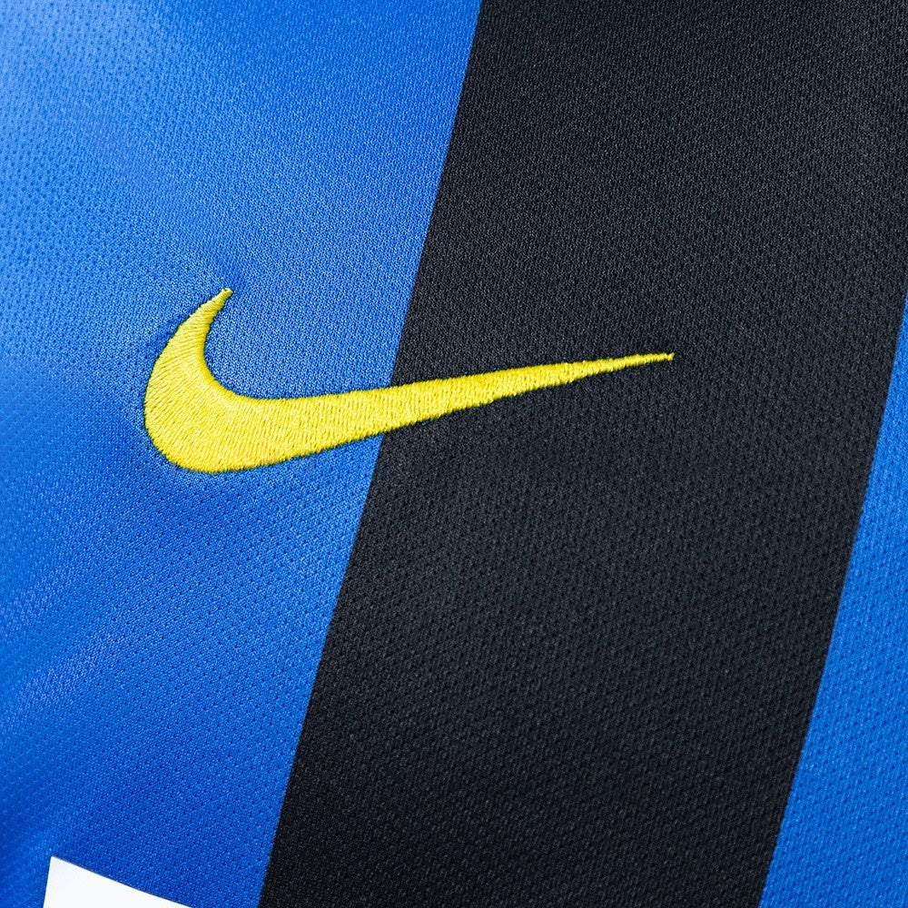 Inter Milan Jersey 2001-02 Home Retro Football Kit product image 4