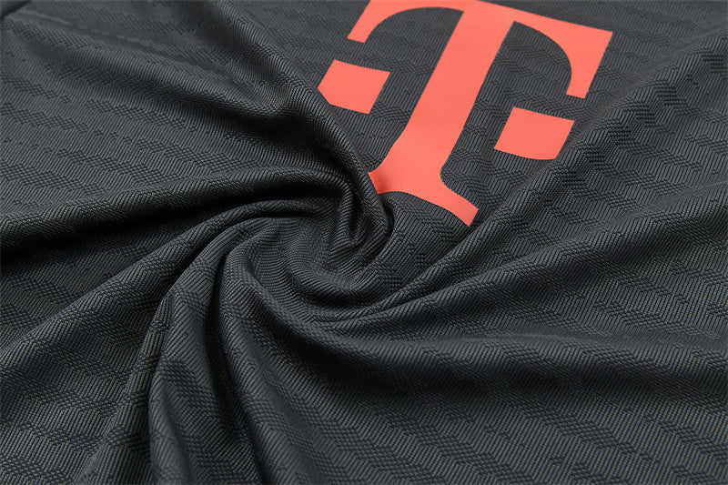 Bayern Munich Training Tracksuits 2025/26 Football Kit product image 10