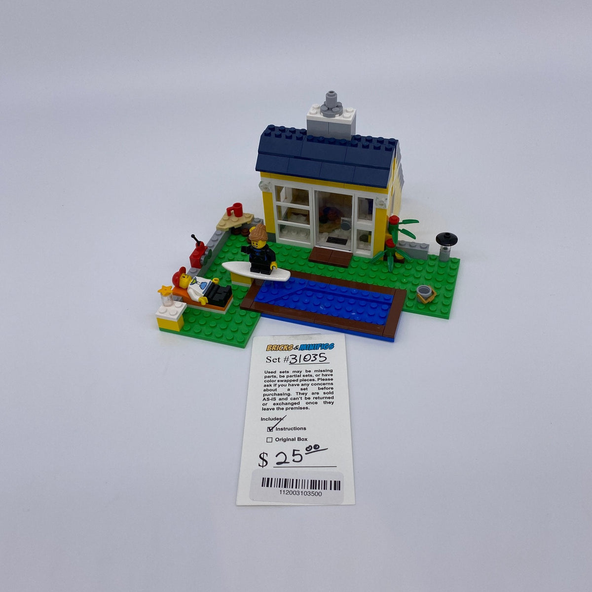 31035 Beach Hut (U) product image 2, provided for visual reference and product detail review