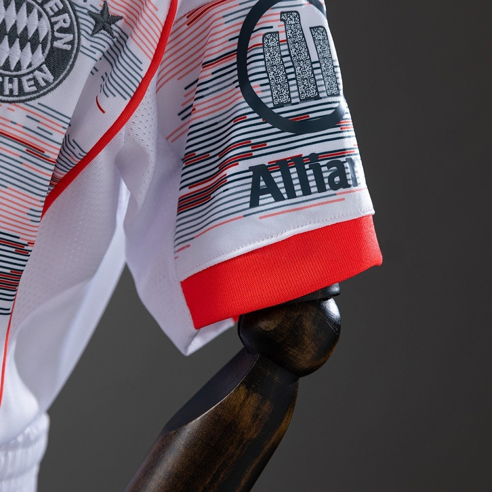Kids Bayern Munich Jersey 25/26 Away Football Kit product image 5