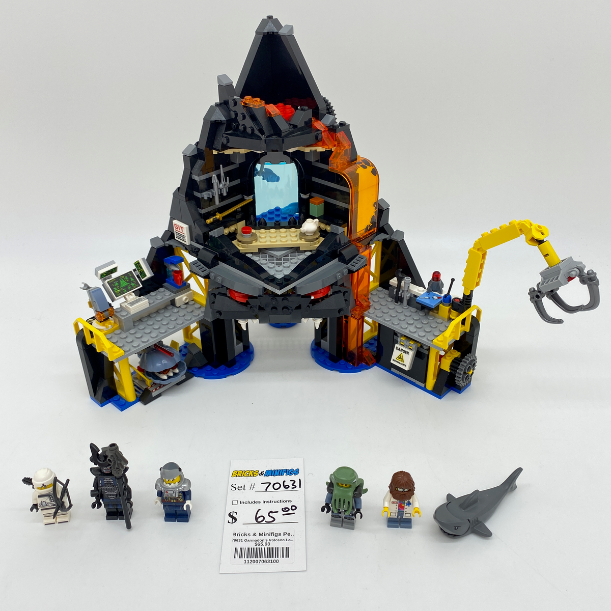 70631 Garmadon's Volcano Lair (U) product image 1, provided for visual reference and product detail review