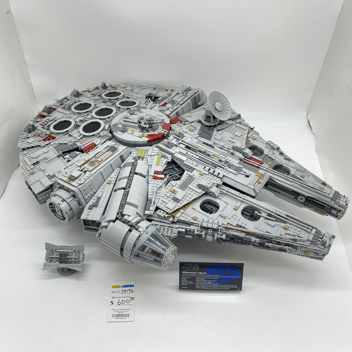 75192 Millennium Falcon (U2) product image 1, provided for visual reference and product detail review