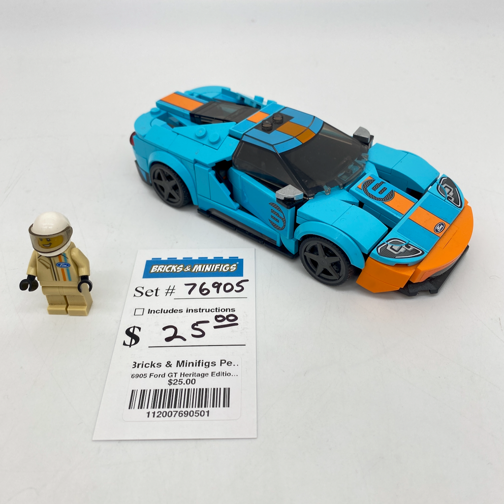 76905 Ford GT Heritage Edition and Bronco R (U1) product image 1, provided for visual reference and product detail review