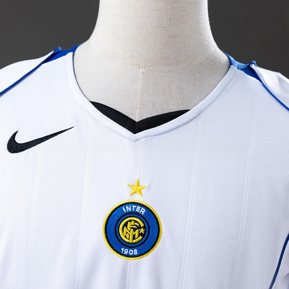 Inter Milan Jersey 2004-05 Away Retro Football Kit product image 7
