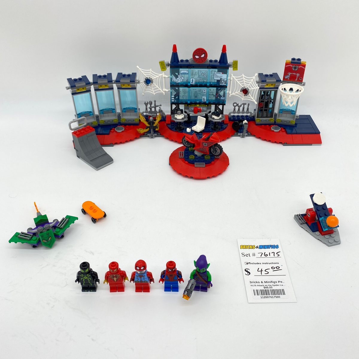 76175 Attack on the Spider Lair (U) product image 1, provided for visual reference and product detail review