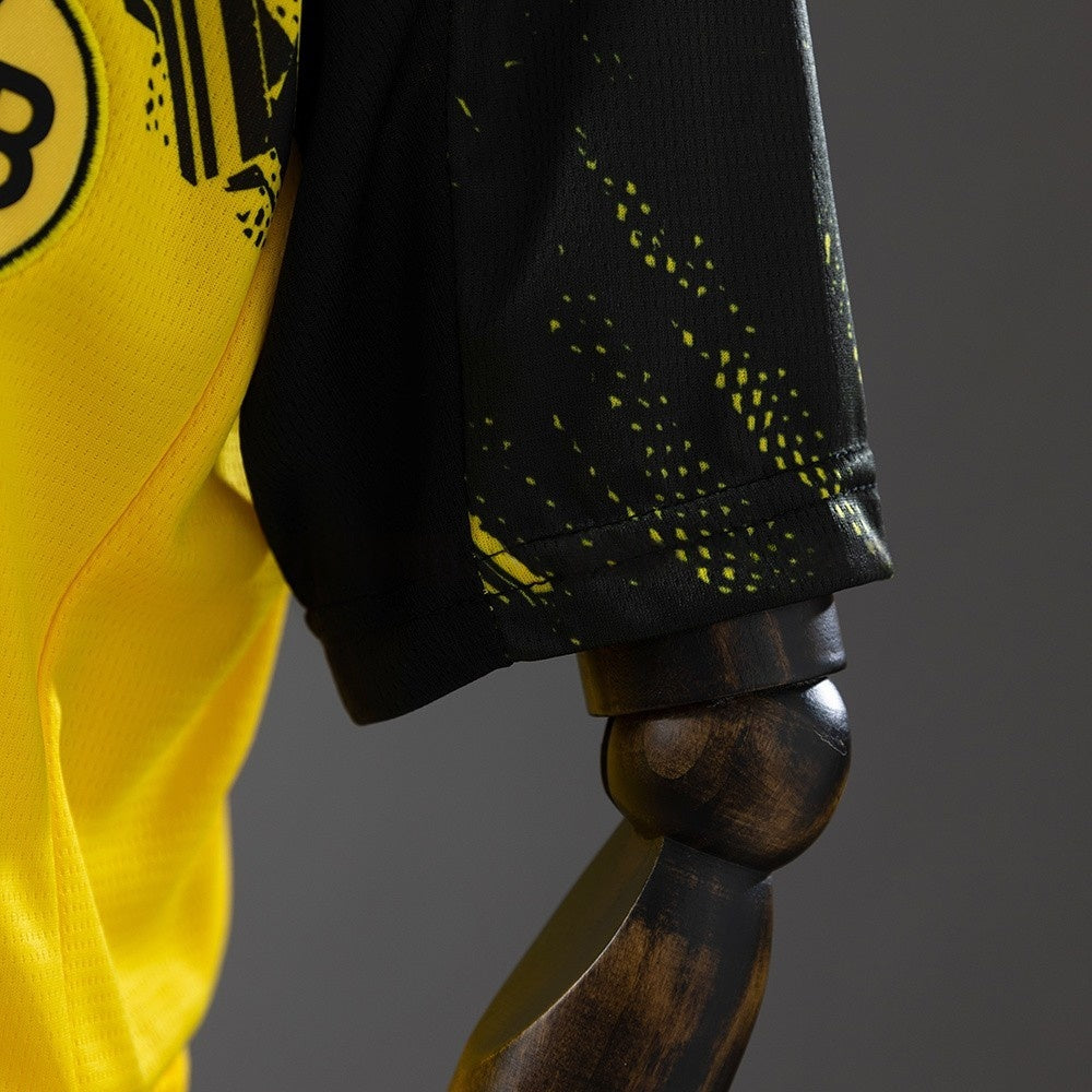 Kids Dortmund Jersey 25/26 Home Football Kit product image 5