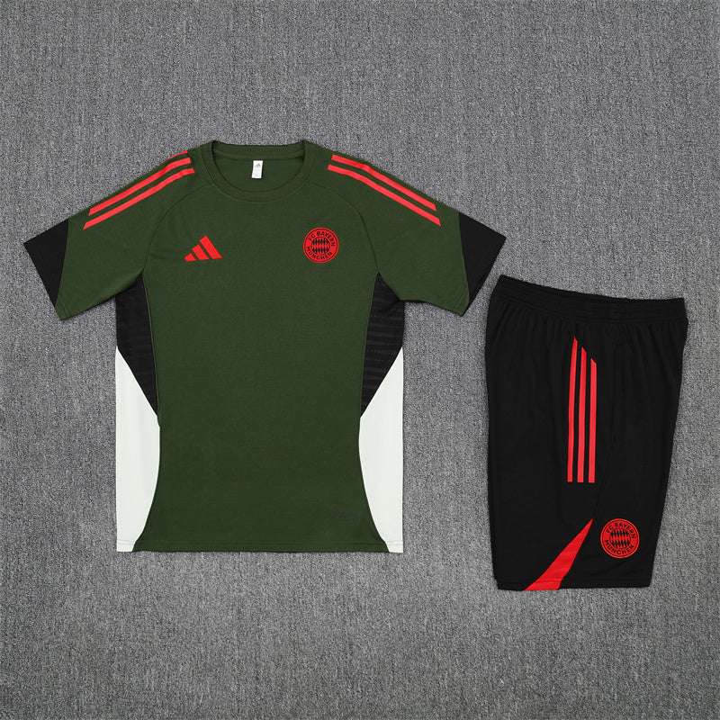 Bayern Munich Training Tracksuits 25/26 Football Kit Soccer product image 2