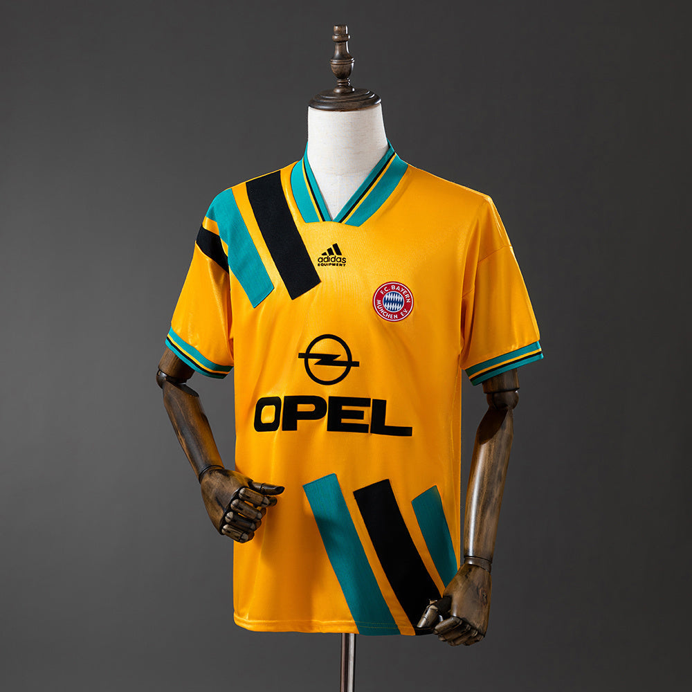 Bayern Munich Jersey 1993/95 Away Retro Football Kit product image 1
