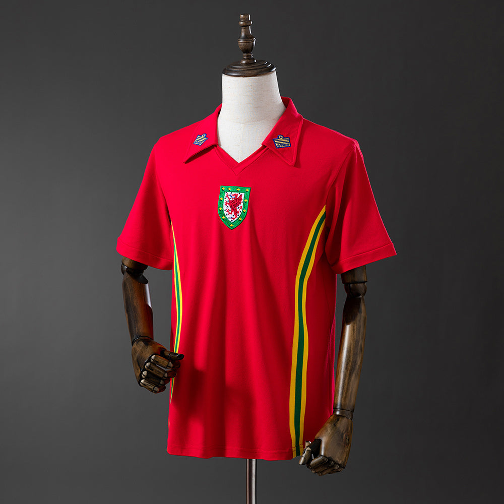 Wales Jersey 1976 Home Retro Football Kit product image 1