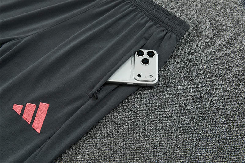 Bayern Munich Training Tracksuits 2025/26 Football Kit product image 5